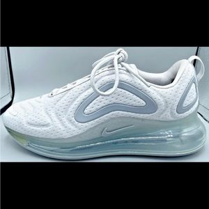 Women’s Size 7.5 - Nike Air Max 720 Vast Wolf Grey Sneakers - AO2924-016
